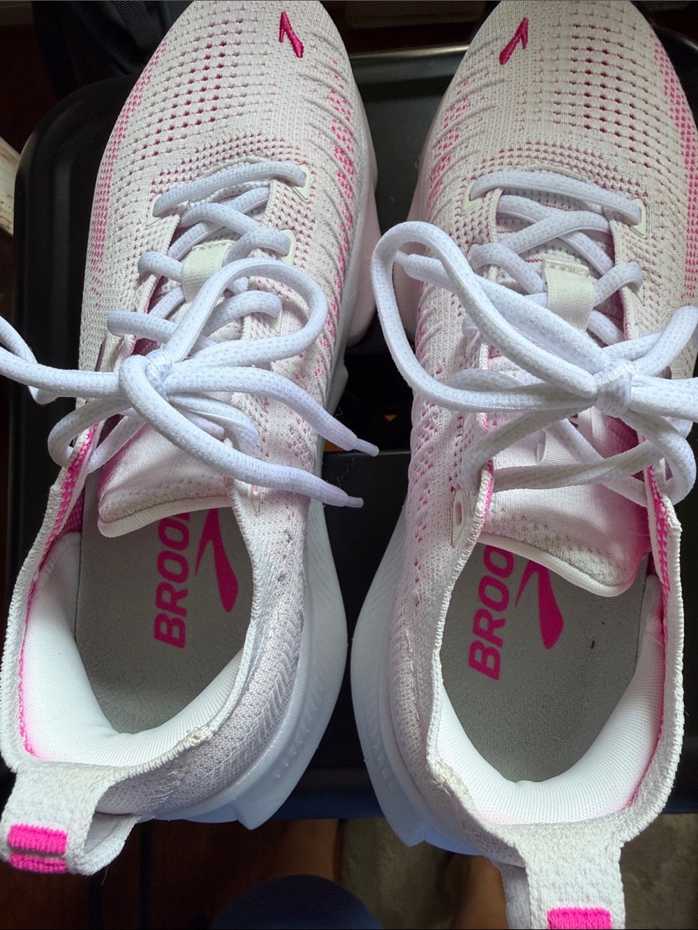 Brooks glycerin, flex White and Pink Women's Athletic Running Shoes - Picture 6 of 8